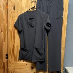 Women’s SCRUBS- gray..  (S)-Top, (XS)-bottoms.